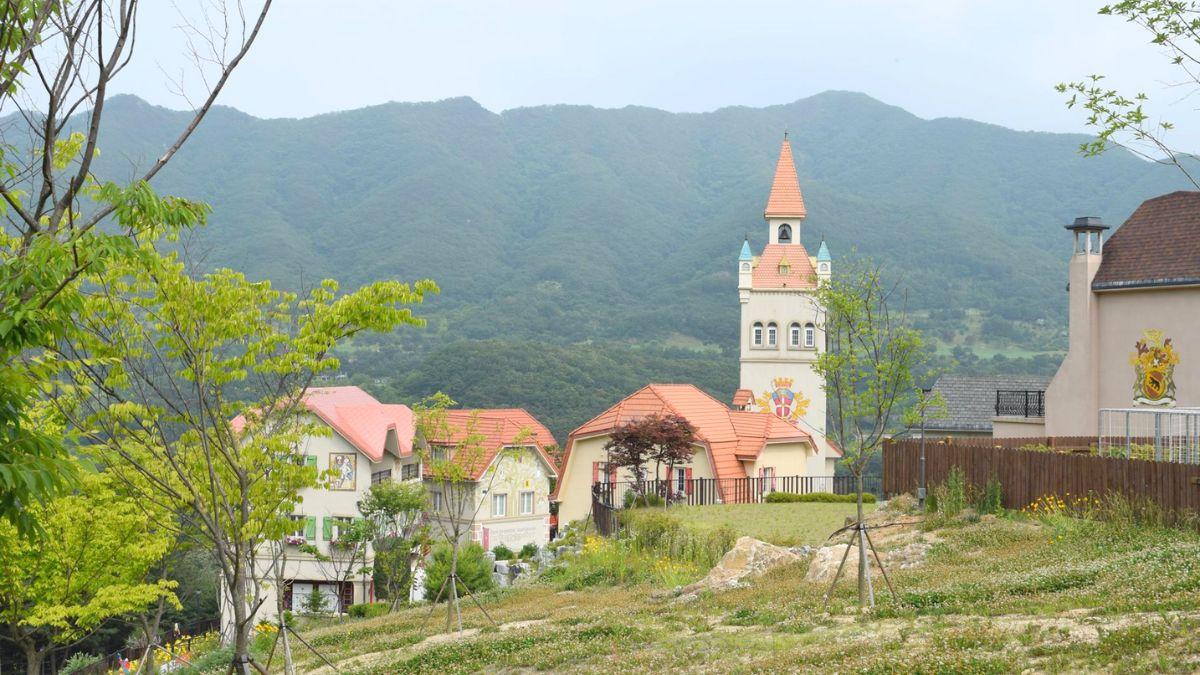 https://mdw-travel-data-us-east-1.s3.amazonaws.com/img/country/South-Korea/Edelweiss-Swiss-Theme-Park/img_01.jpg