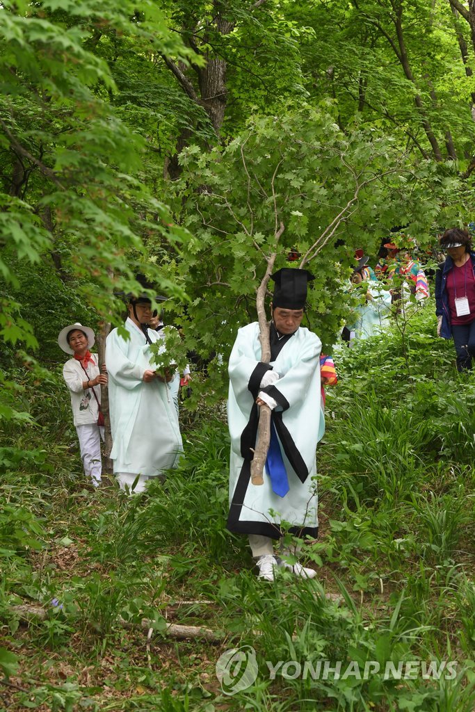 https://mdw-travel-data-us-east-1.s3.amazonaws.com/img/country/South-Korea/Gangneung-Dano-Cultural-Center/img_03.jpg