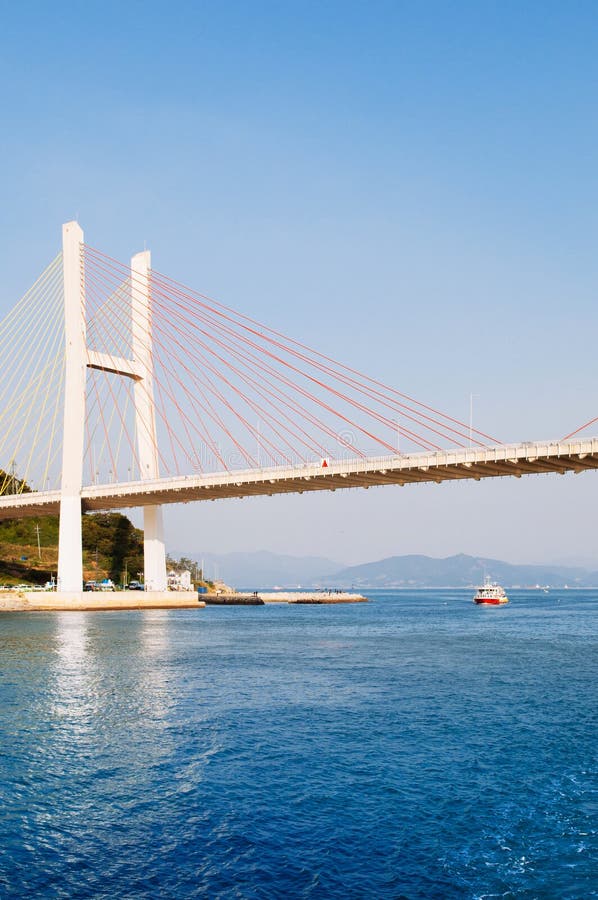 https://mdw-travel-data-us-east-1.s3.amazonaws.com/img/country/South-Korea/Geobukseon-Bridge/img_00.jpg
