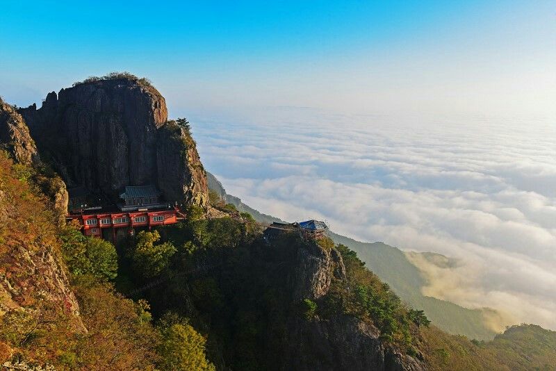 https://mdw-travel-data-us-east-1.s3.amazonaws.com/img/country/South-Korea/Geumo-Mountain-Provincial-Park/img_01.jpg