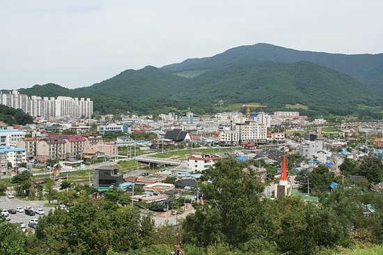 https://mdw-travel-data-us-east-1.s3.amazonaws.com/img/country/South-Korea/Gochangeupseong-Fortress/img_02.jpg