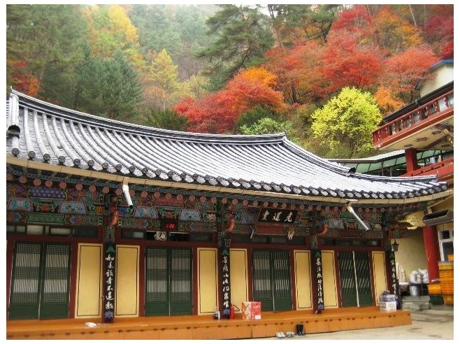 https://mdw-travel-data-us-east-1.s3.amazonaws.com/img/country/South-Korea/Guinsa-Temple/img_04.jpg