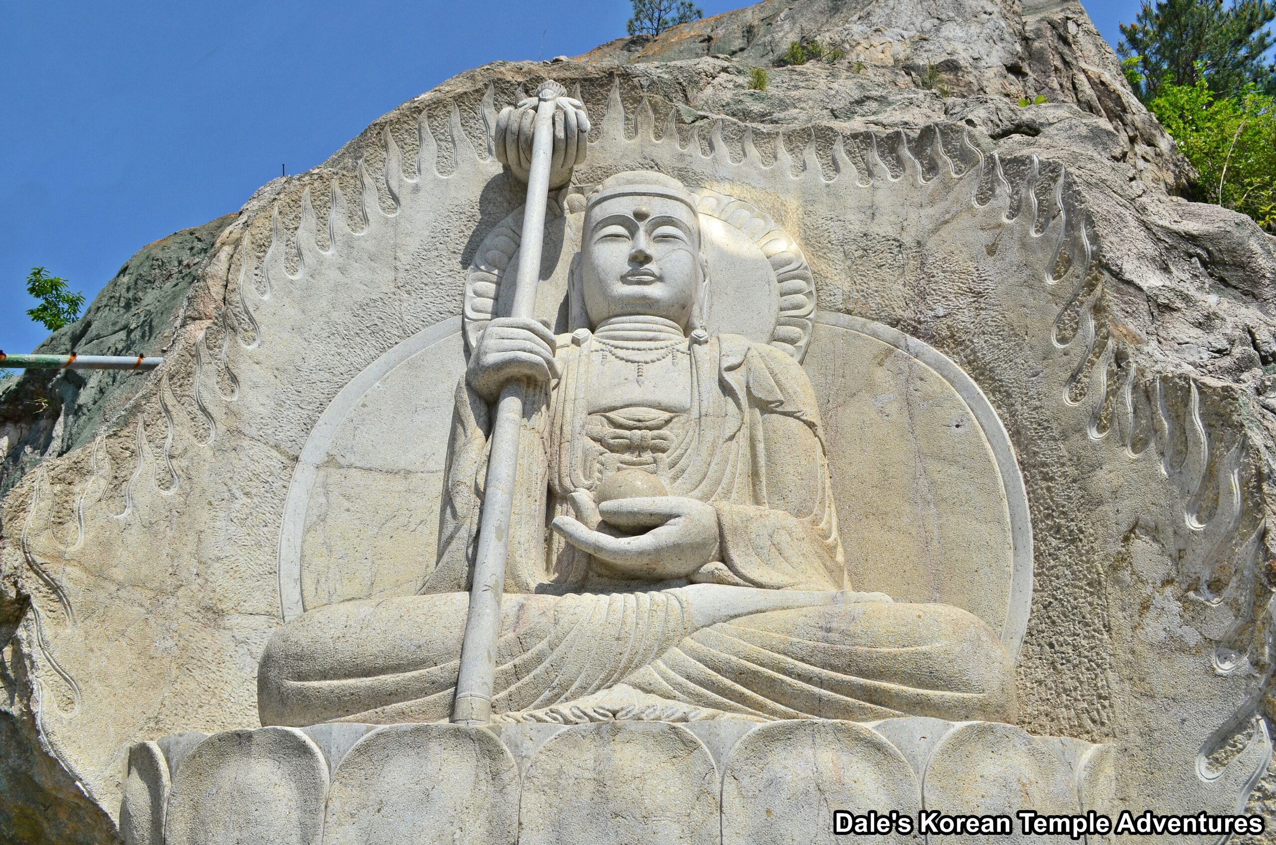 https://mdw-travel-data-us-east-1.s3.amazonaws.com/img/country/South-Korea/Gulamsa-Temple/img_00.jpg