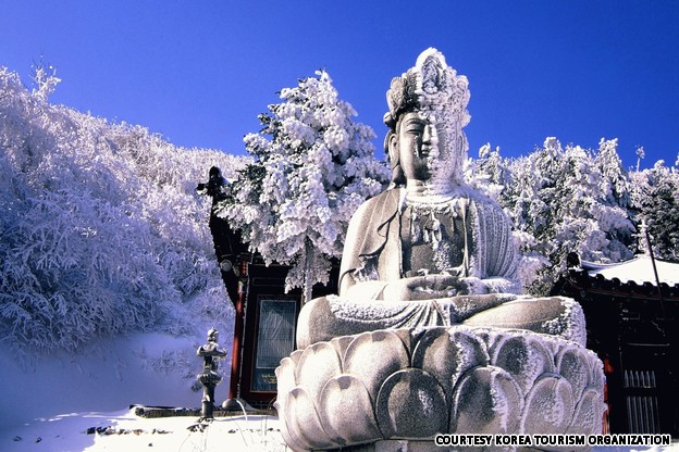 https://mdw-travel-data-us-east-1.s3.amazonaws.com/img/country/South-Korea/Gulamsa-Temple/img_03.jpg