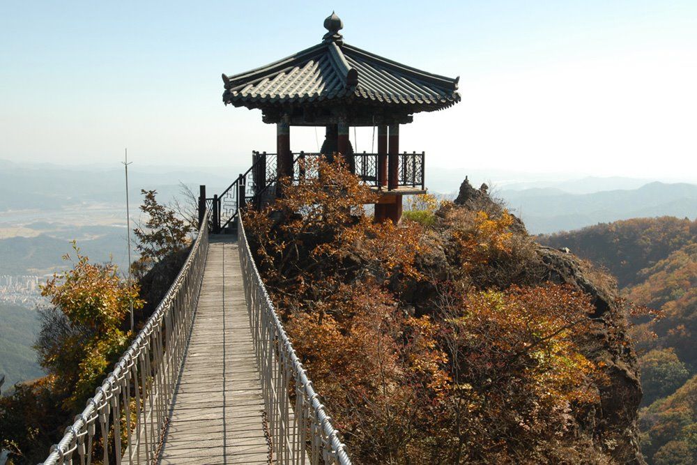 https://mdw-travel-data-us-east-1.s3.amazonaws.com/img/country/South-Korea/Gumi-Wangreungsa-Temple-Site/img_01.jpg