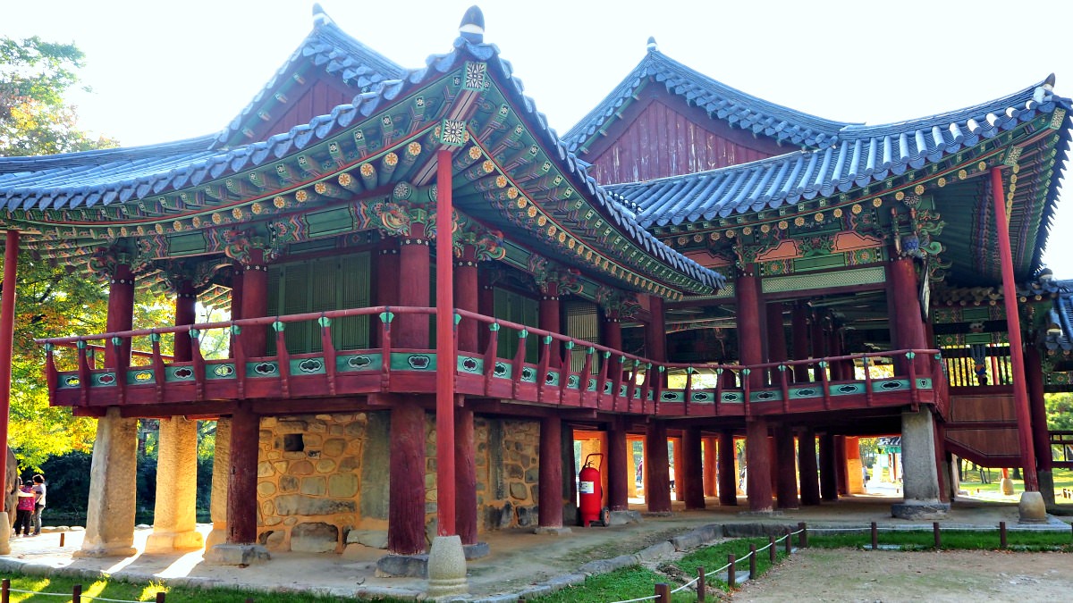 https://mdw-travel-data-us-east-1.s3.amazonaws.com/img/country/South-Korea/Gwanghallu-Pavilion/img_02.jpg
