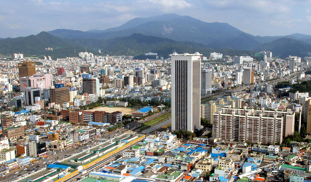 https://mdw-travel-data-us-east-1.s3.amazonaws.com/img/country/South-Korea/Gwangju-Biennale/img_01.jpg