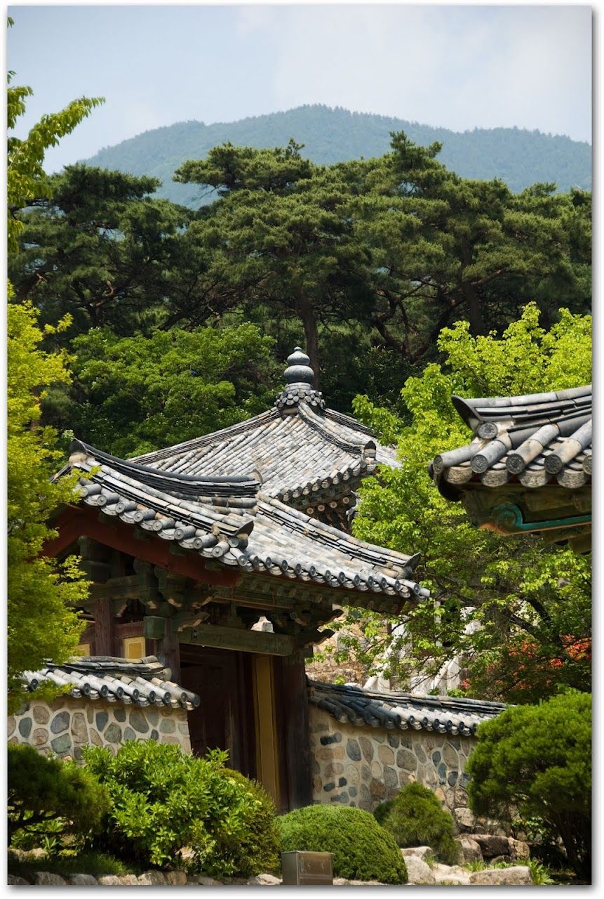 https://mdw-travel-data-us-east-1.s3.amazonaws.com/img/country/South-Korea/Gyemyeong-Seongju/img_01.jpg