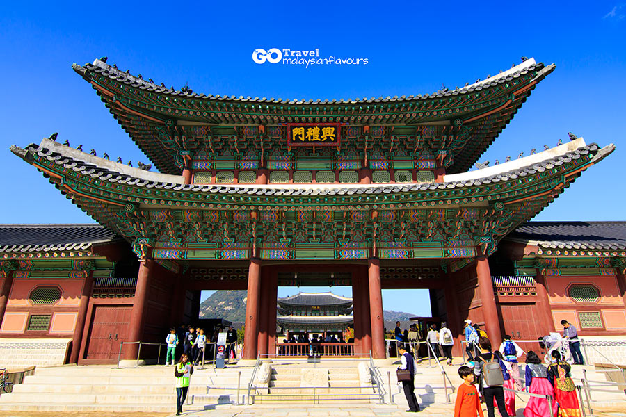 https://mdw-travel-data-us-east-1.s3.amazonaws.com/img/country/South-Korea/Gyeongbokgung-Palace/img_01.jpg