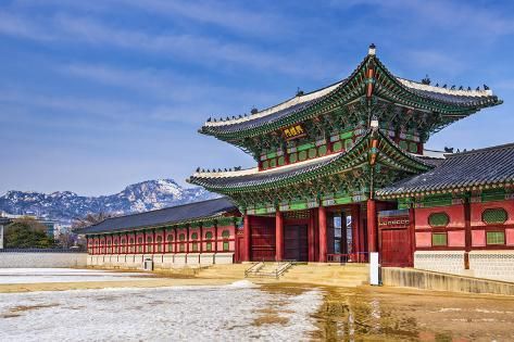 https://mdw-travel-data-us-east-1.s3.amazonaws.com/img/country/South-Korea/Gyeongbokgung-Palace/img_03.jpg