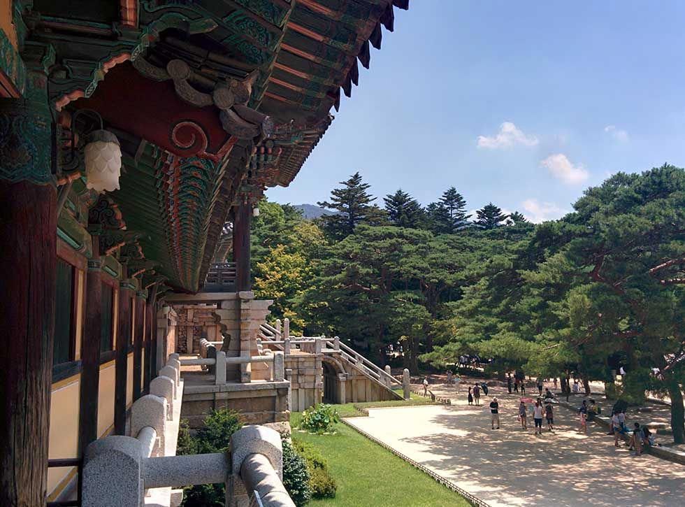 https://mdw-travel-data-us-east-1.s3.amazonaws.com/img/country/South-Korea/Gyeongju-Historic-Area/img_03.jpg