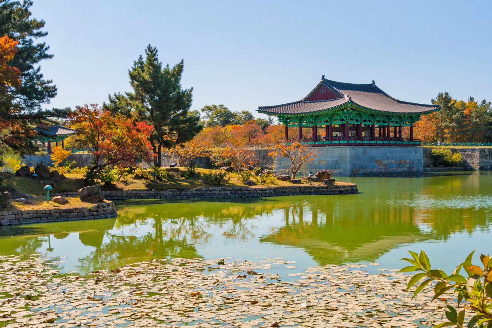 https://mdw-travel-data-us-east-1.s3.amazonaws.com/img/country/South-Korea/Gyeongju-Tower/img_03.jpg