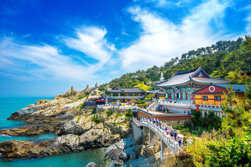 https://mdw-travel-data-us-east-1.s3.amazonaws.com/img/country/South-Korea/Gyeongsangbuk-do-Arboretum/img_03.jpg