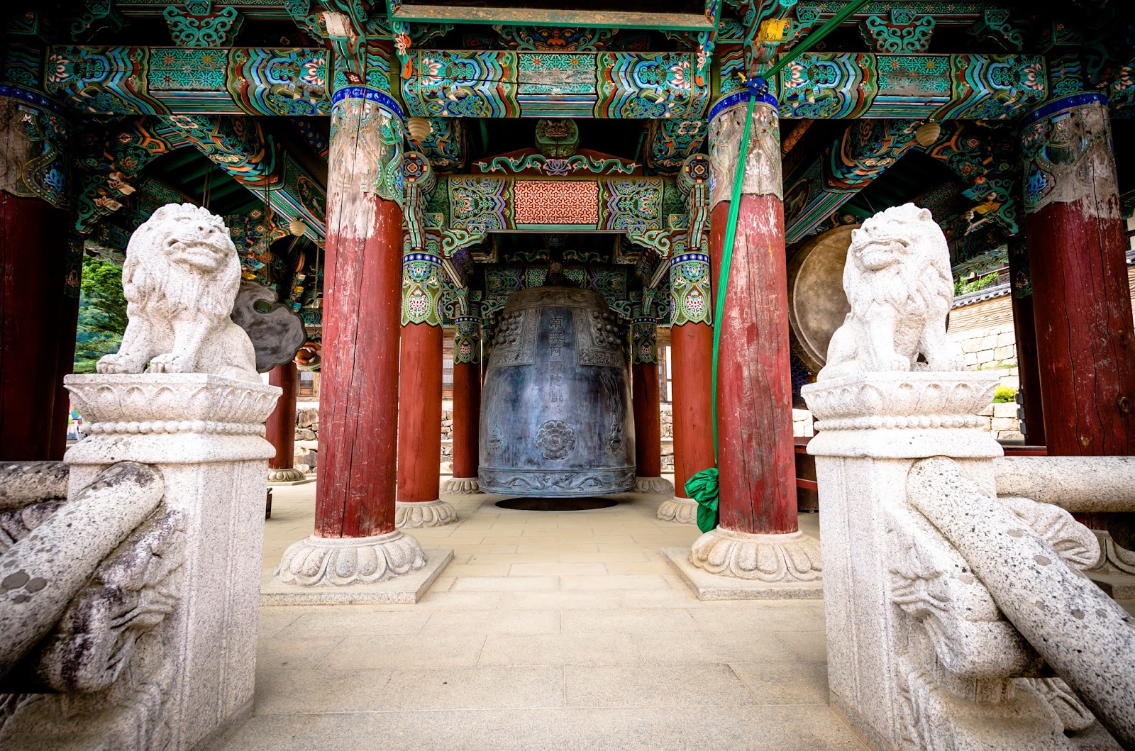 https://mdw-travel-data-us-east-1.s3.amazonaws.com/img/country/South-Korea/Haeinsa-Temple/img_03.jpg