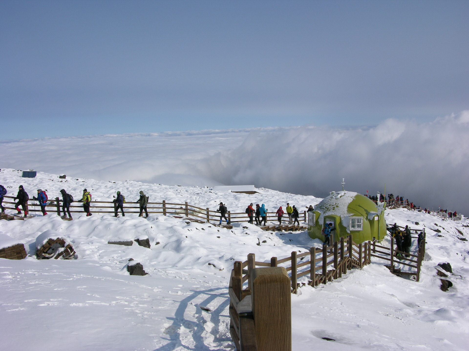 https://mdw-travel-data-us-east-1.s3.amazonaws.com/img/country/South-Korea/Hallasan-National-Park/img_02.jpg