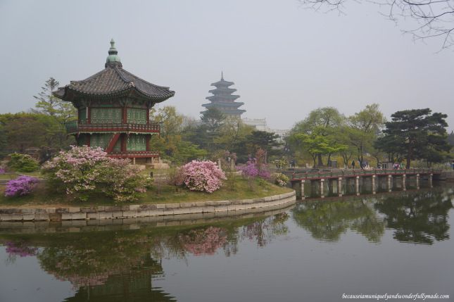 https://mdw-travel-data-us-east-1.s3.amazonaws.com/img/country/South-Korea/Hwanghakjeong-Pavilion/img_03.jpg