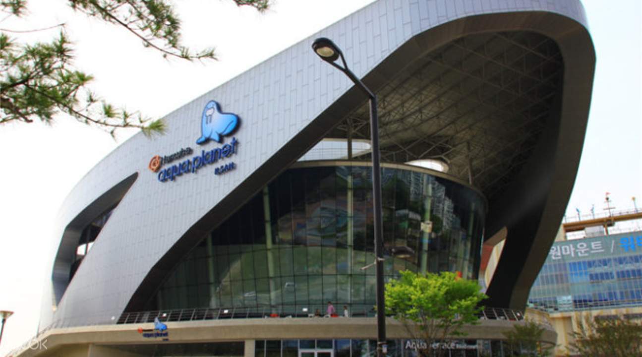 https://mdw-travel-data-us-east-1.s3.amazonaws.com/img/country/South-Korea/Ilsan-Hanwha-Aqua-Planet/img_02.jpg