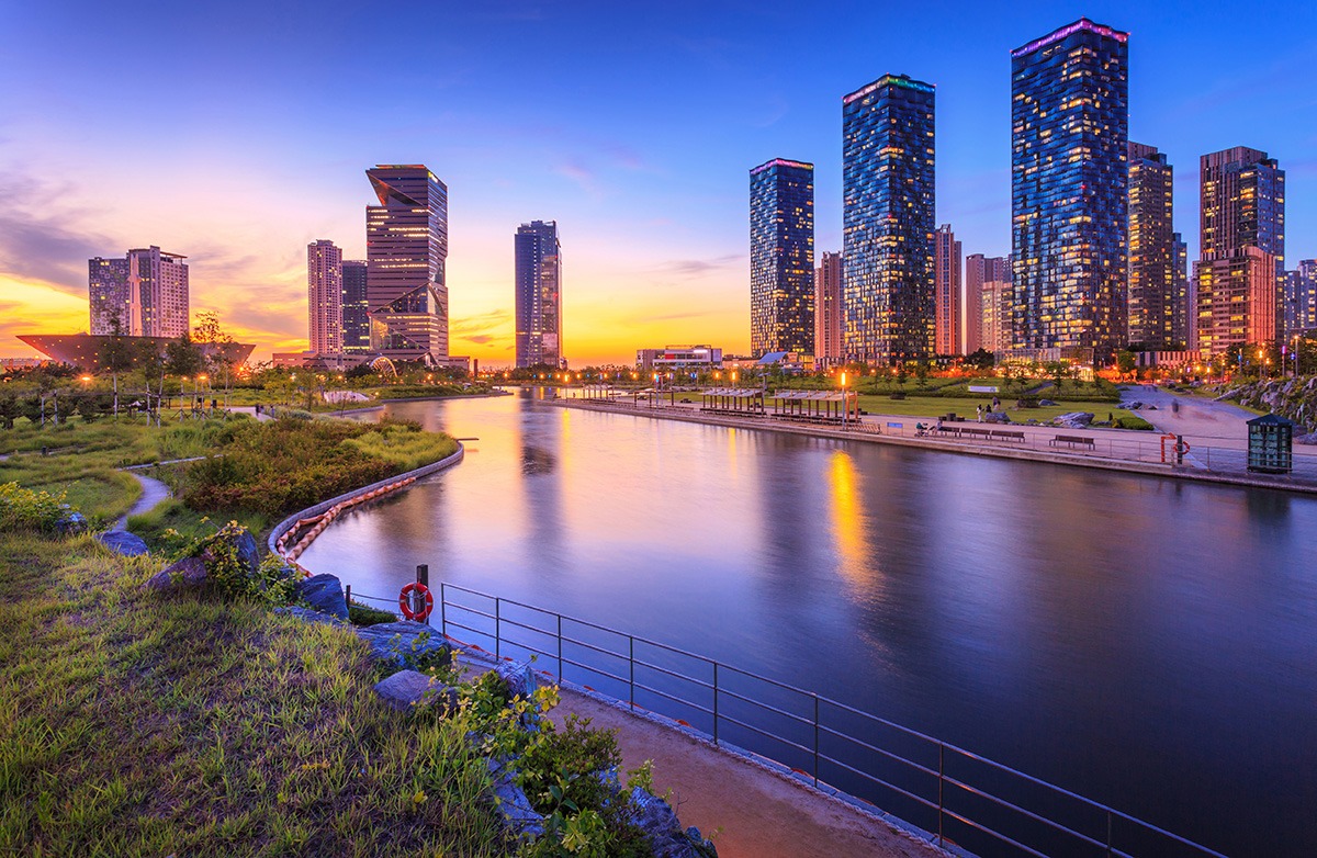 https://mdw-travel-data-us-east-1.s3.amazonaws.com/img/country/South-Korea/Incheon-Grand-Park/img_00.jpg