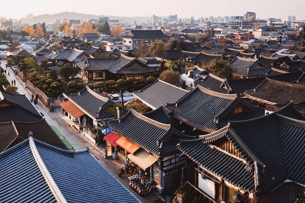 https://mdw-travel-data-us-east-1.s3.amazonaws.com/img/country/South-Korea/Jasan-Park/img_01.jpg