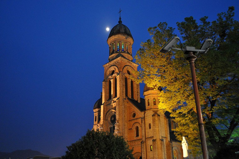 https://mdw-travel-data-us-east-1.s3.amazonaws.com/img/country/South-Korea/Jeondong-Catholic-Cathedral/img_02.jpg