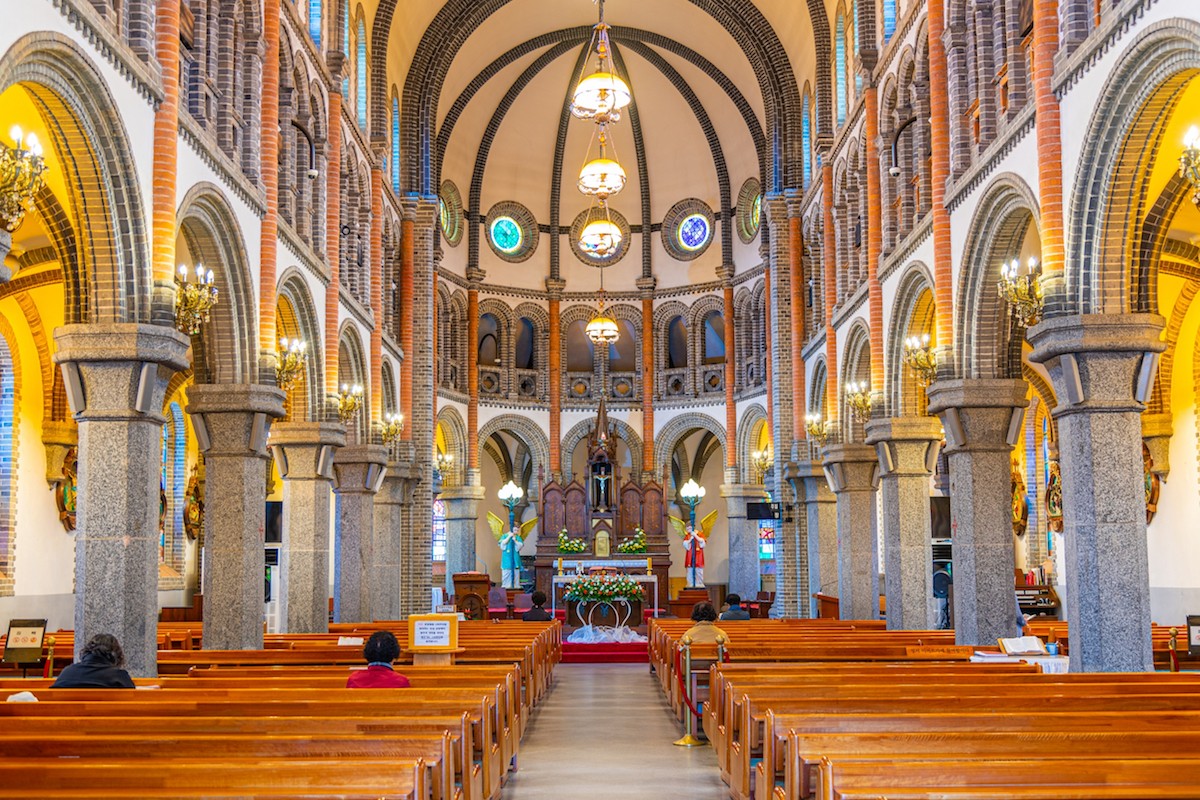 https://mdw-travel-data-us-east-1.s3.amazonaws.com/img/country/South-Korea/Jeondong-Catholic-Church/img_00.jpg