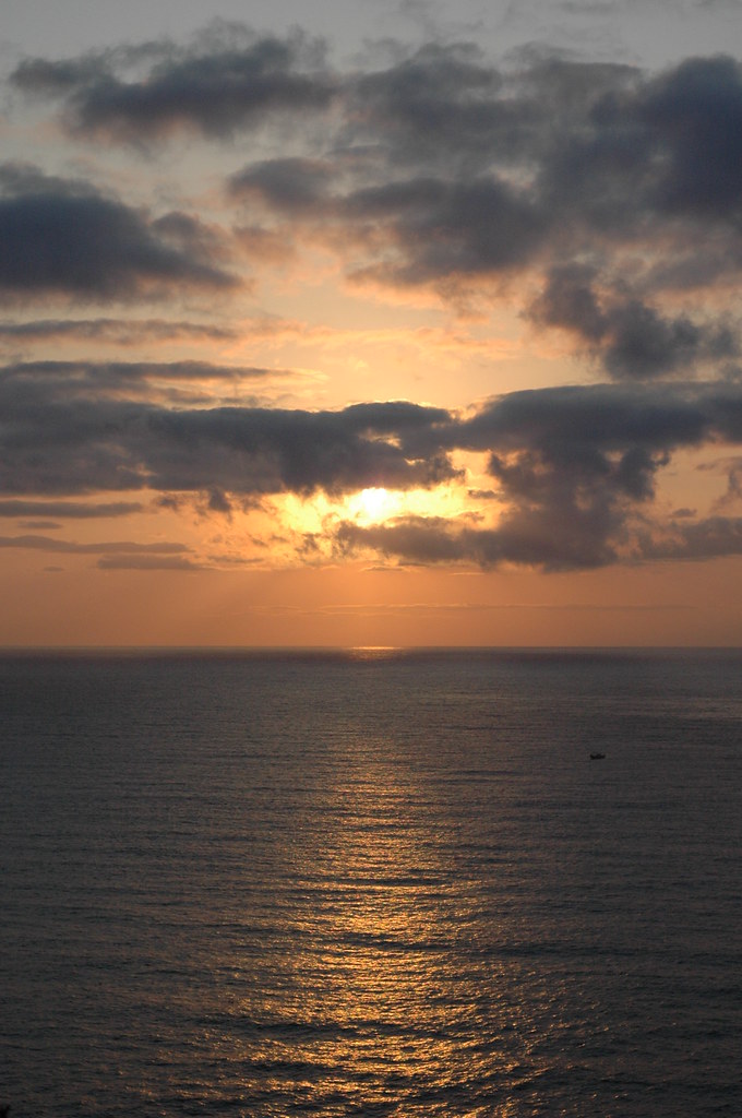 https://mdw-travel-data-us-east-1.s3.amazonaws.com/img/country/South-Korea/Jeongdongjin-Sunrise-Park/img_00.jpg