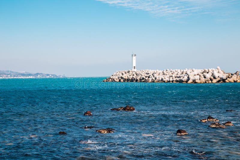 https://mdw-travel-data-us-east-1.s3.amazonaws.com/img/country/South-Korea/Jeongja-Beach/img_02.jpg