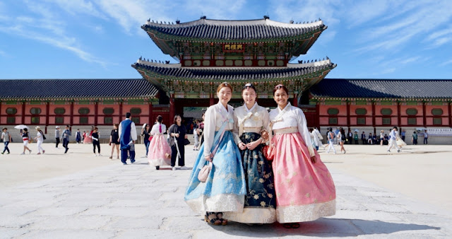 https://mdw-travel-data-us-east-1.s3.amazonaws.com/img/country/South-Korea/Jeonju-Folklore-and-Traditional-Culture-Center/img_02.jpg