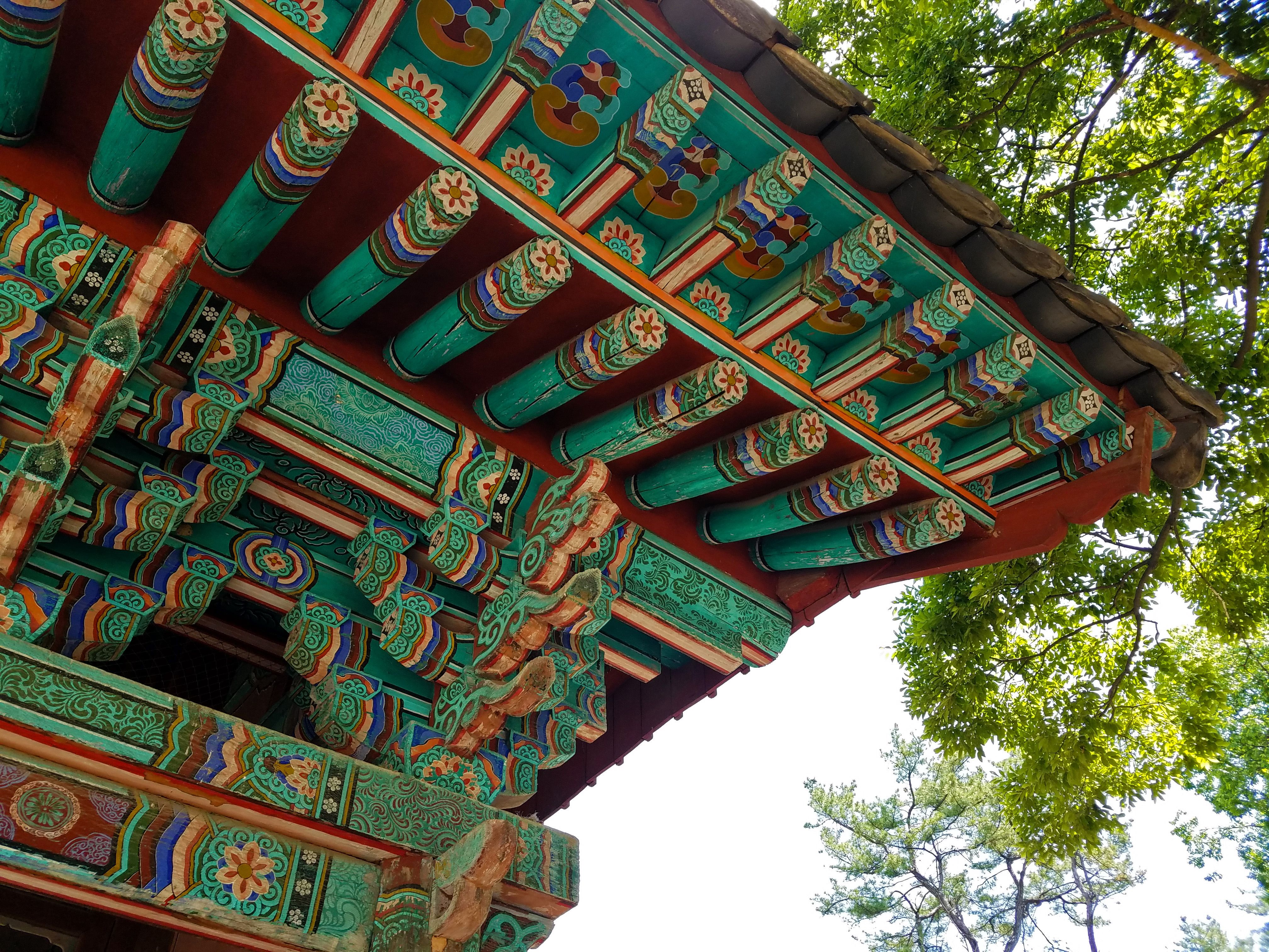 https://mdw-travel-data-us-east-1.s3.amazonaws.com/img/country/South-Korea/Jeonju-Royal-Porcelain-Museum/img_00.jpg