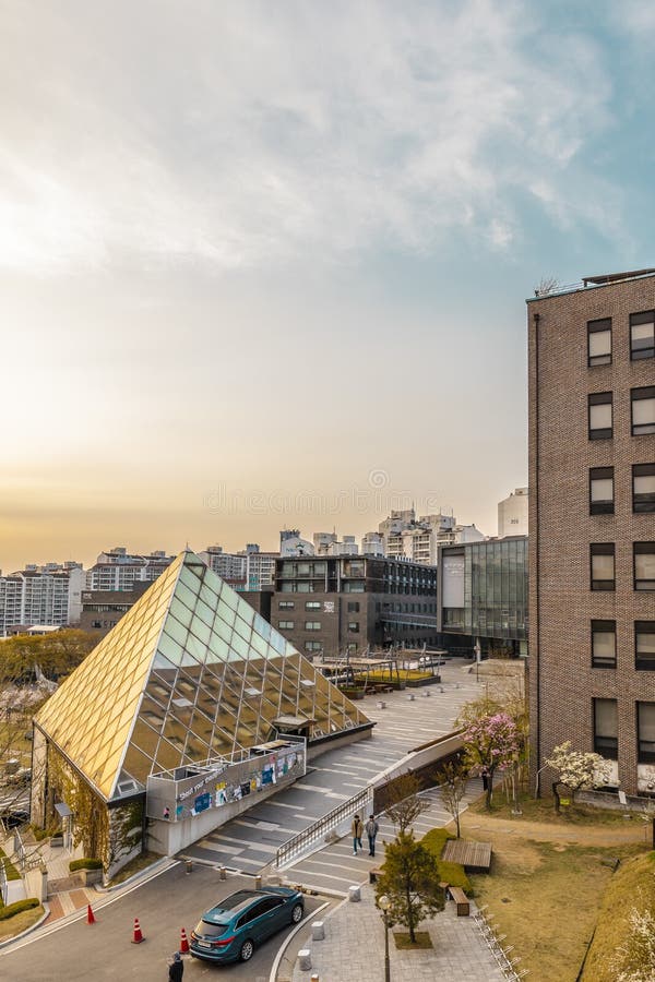 https://mdw-travel-data-us-east-1.s3.amazonaws.com/img/country/South-Korea/Jewelry-Museum/img_03.jpg