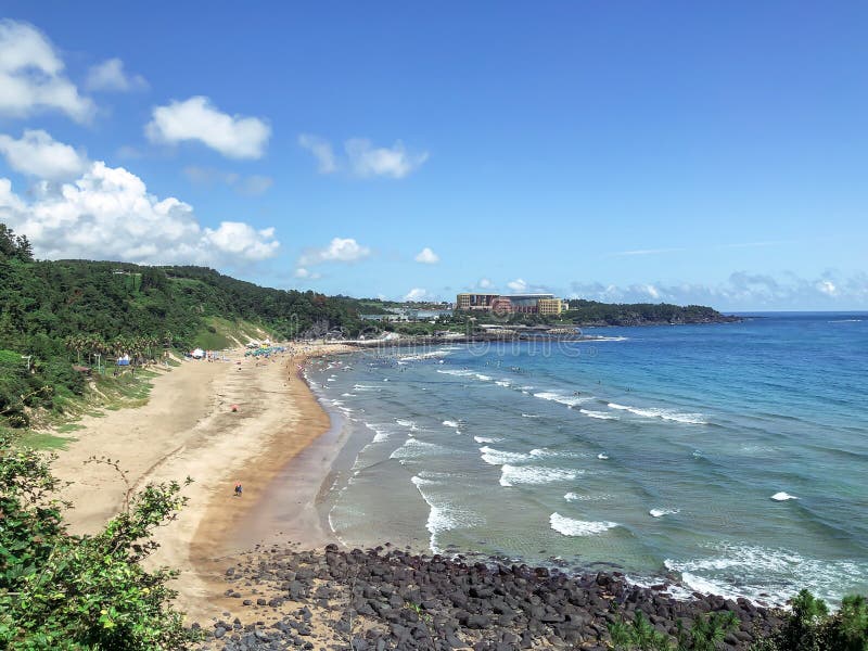 https://mdw-travel-data-us-east-1.s3.amazonaws.com/img/country/South-Korea/Jungmun-Beach/img_02.jpg