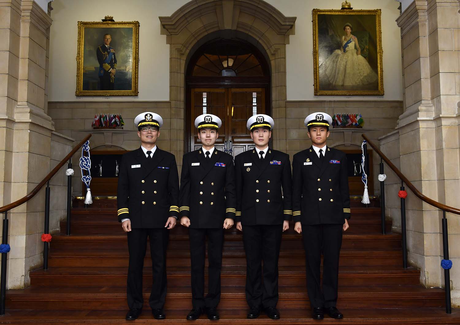 https://mdw-travel-data-us-east-1.s3.amazonaws.com/img/country/South-Korea/Korea-Naval-Academy/img_00.jpg
