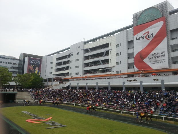 https://mdw-travel-data-us-east-1.s3.amazonaws.com/img/country/South-Korea/Korea-Racing-Authority-Racing-Park/img_01.jpg