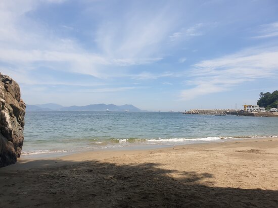 https://mdw-travel-data-us-east-1.s3.amazonaws.com/img/country/South-Korea/Manseongri-Black-Sand-Beach/img_03.jpg