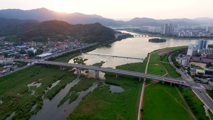 https://mdw-travel-data-us-east-1.s3.amazonaws.com/img/country/South-Korea/Miryang-Arirang-Village/img_01.jpg