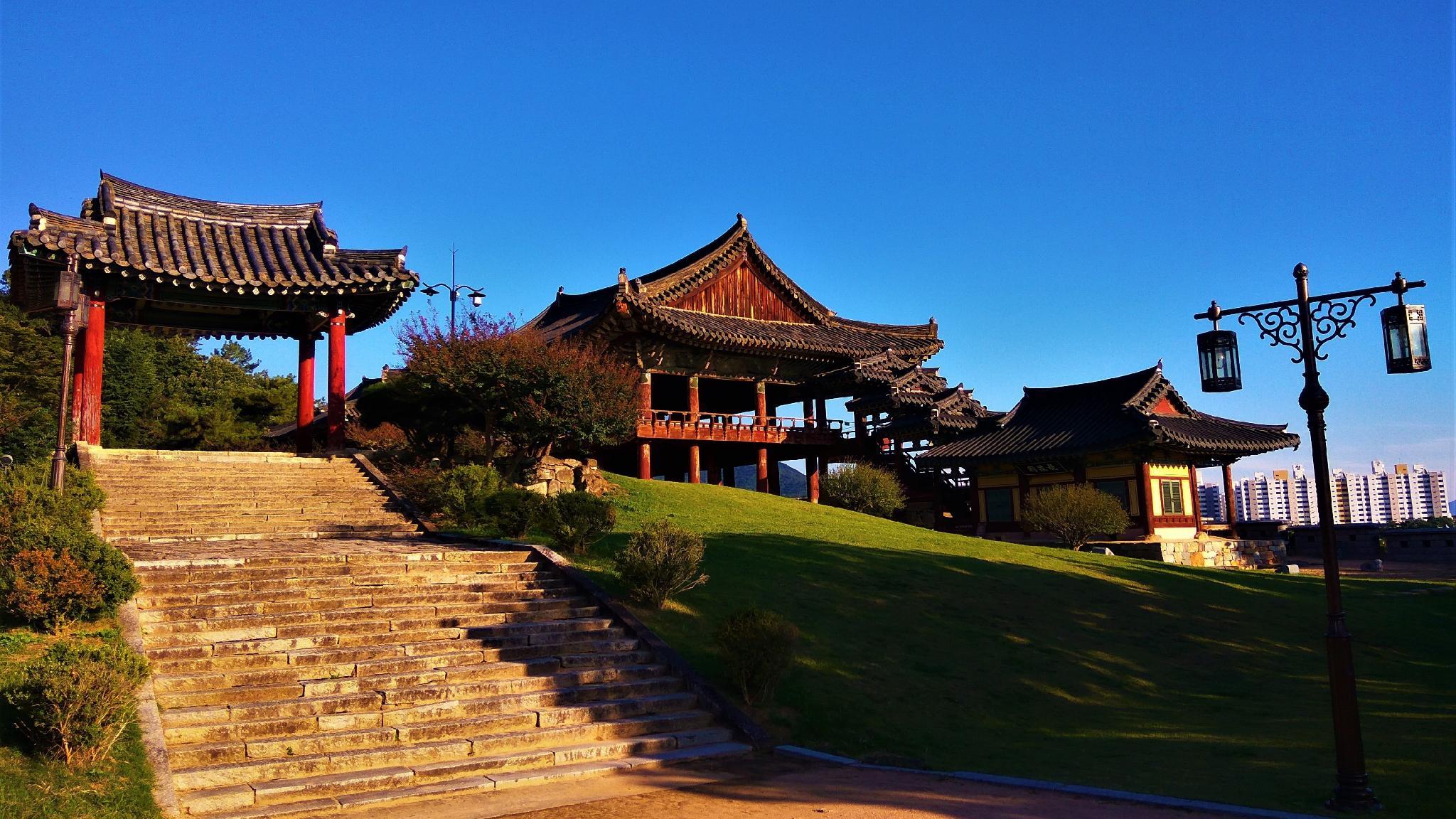 https://mdw-travel-data-us-east-1.s3.amazonaws.com/img/country/South-Korea/Miryang-Arirang-Village/img_03.jpg