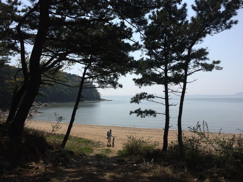 https://mdw-travel-data-us-east-1.s3.amazonaws.com/img/country/South-Korea/Modo-Island/img_03.jpg