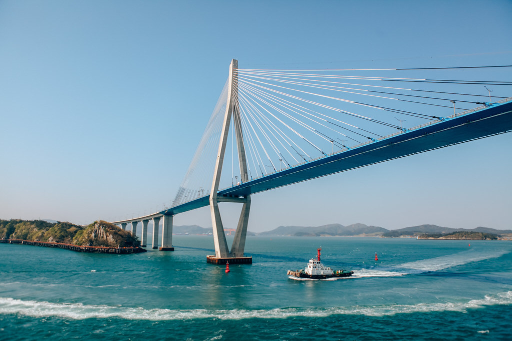 https://mdw-travel-data-us-east-1.s3.amazonaws.com/img/country/South-Korea/Mokpo-Bridge-Museum/img_01.jpg