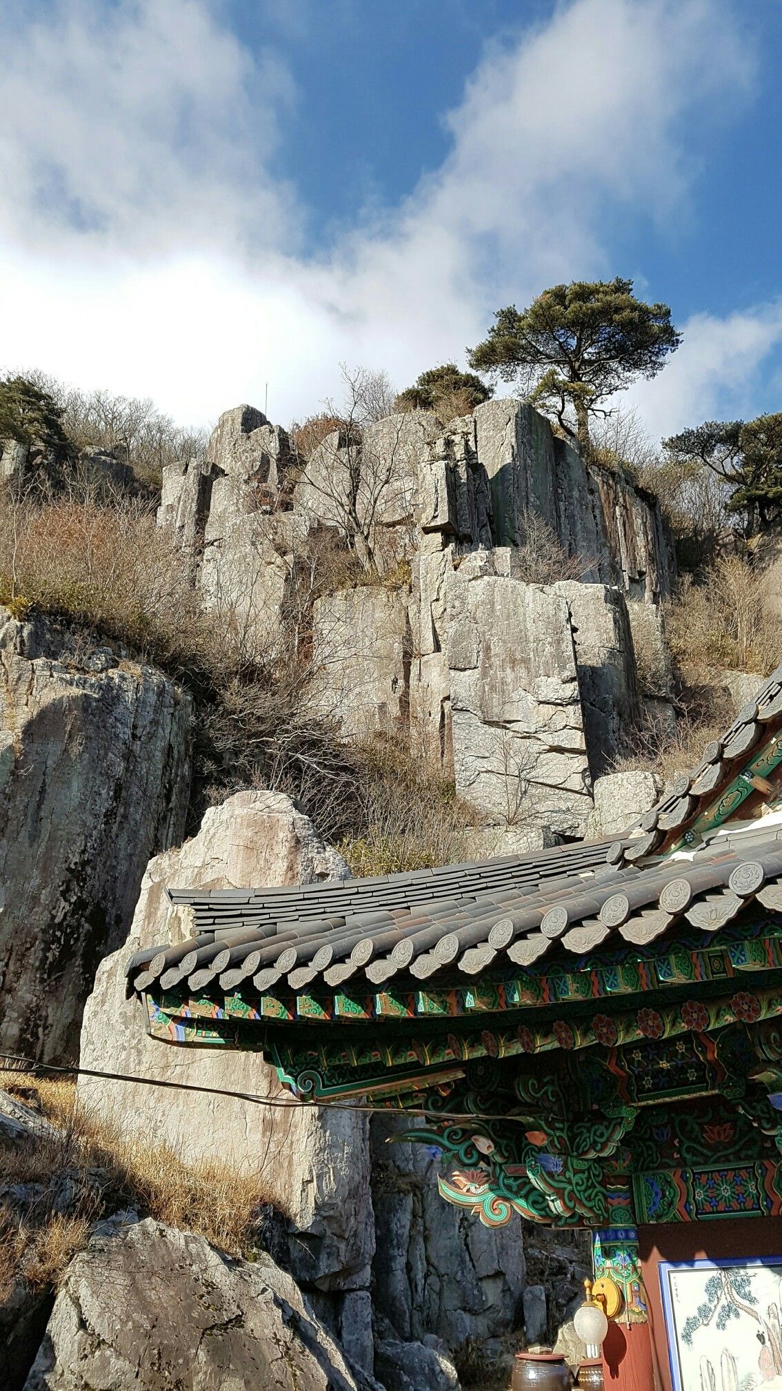 https://mdw-travel-data-us-east-1.s3.amazonaws.com/img/country/South-Korea/Mudeungsan-National-Park/img_02.jpg