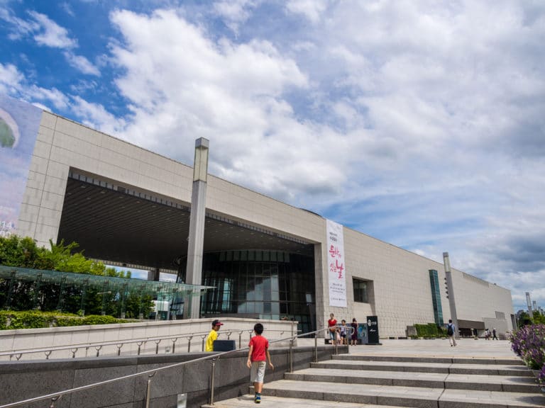 https://mdw-travel-data-us-east-1.s3.amazonaws.com/img/country/South-Korea/Museum-SAN/img_03.jpg