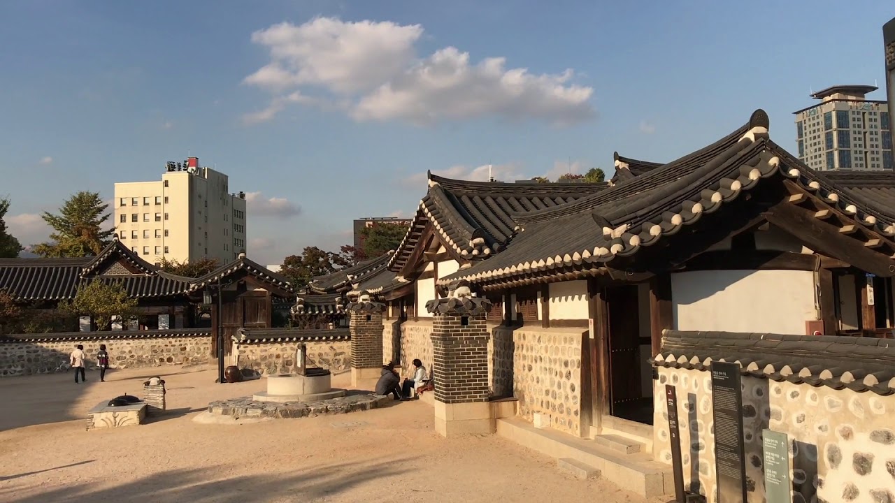 https://mdw-travel-data-us-east-1.s3.amazonaws.com/img/country/South-Korea/Namsangol-Hanok-Village/img_02.jpg