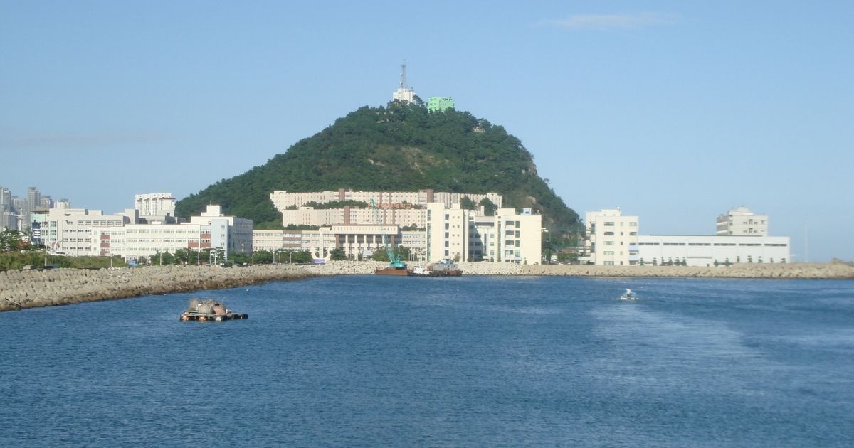 https://mdw-travel-data-us-east-1.s3.amazonaws.com/img/country/South-Korea/National-Maritime-Research-Institute/img_03.jpg