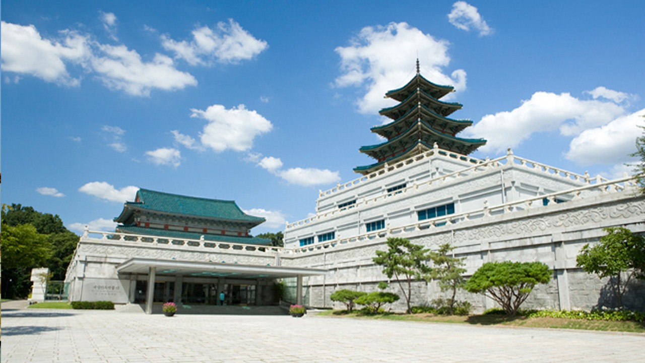 https://mdw-travel-data-us-east-1.s3.amazonaws.com/img/country/South-Korea/National-Museum-of-Korea/img_02.jpg