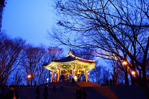 https://mdw-travel-data-us-east-1.s3.amazonaws.com/img/country/South-Korea/Palgakjeong-Pavilion/img_02.jpg