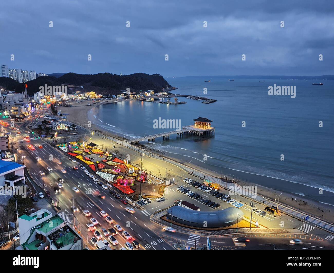 https://mdw-travel-data-us-east-1.s3.amazonaws.com/img/country/South-Korea/Pohang-Beach/img_01.jpg