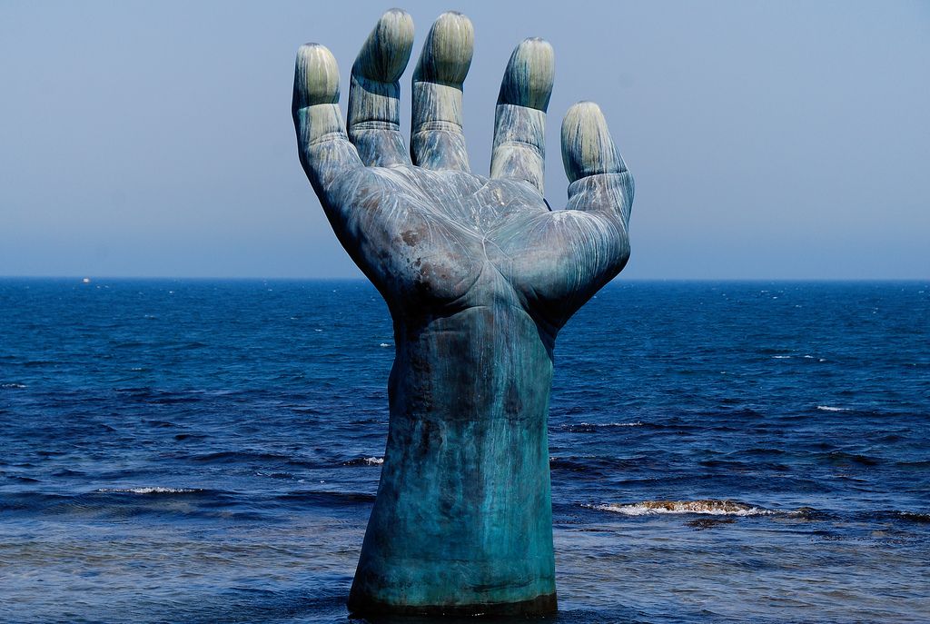 https://mdw-travel-data-us-east-1.s3.amazonaws.com/img/country/South-Korea/Pohang-Museum-of-Steel-Art/img_03.jpg
