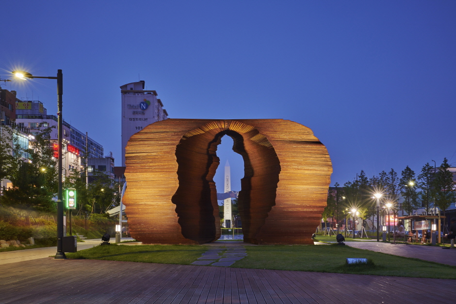 https://mdw-travel-data-us-east-1.s3.amazonaws.com/img/country/South-Korea/Pohang-Steel-Art-Festival/img_02.jpg