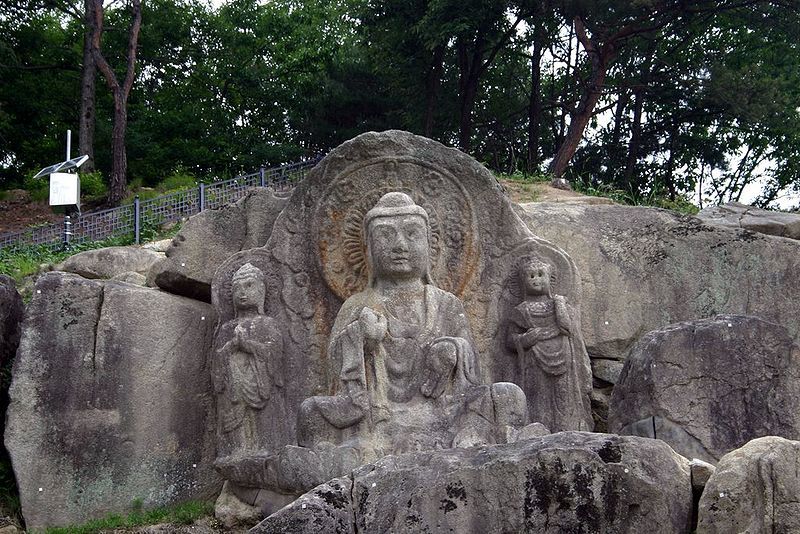 https://mdw-travel-data-us-east-1.s3.amazonaws.com/img/country/South-Korea/Rock-carved-Seated-Bodhisattva-at-Yeongju-Buseoksa-Temple-Site/img_02.jpg