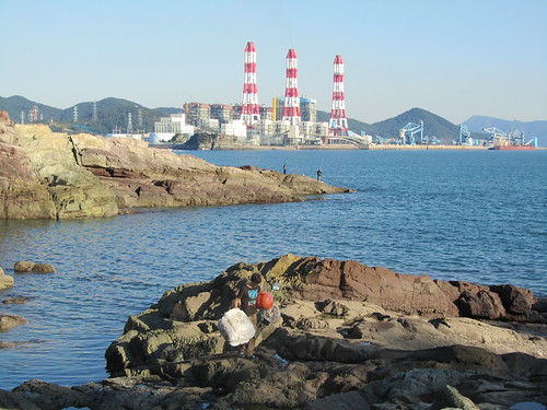 https://mdw-travel-data-us-east-1.s3.amazonaws.com/img/country/South-Korea/Sacheon-Beach/img_03.jpg