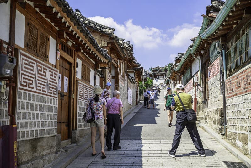 https://mdw-travel-data-us-east-1.s3.amazonaws.com/img/country/South-Korea/Samcheong-dong/img_03.jpg